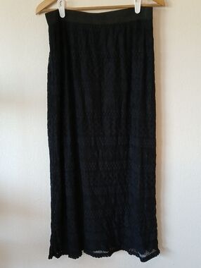 Miss Pinky Black Lace Crochet Overlay Pull On Midi Skirt
